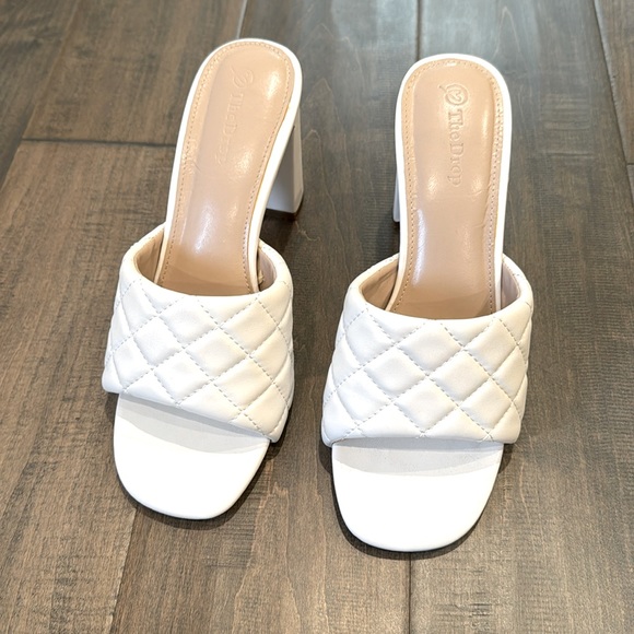 The Drop by Amazon Heels - Picture 1 of 4